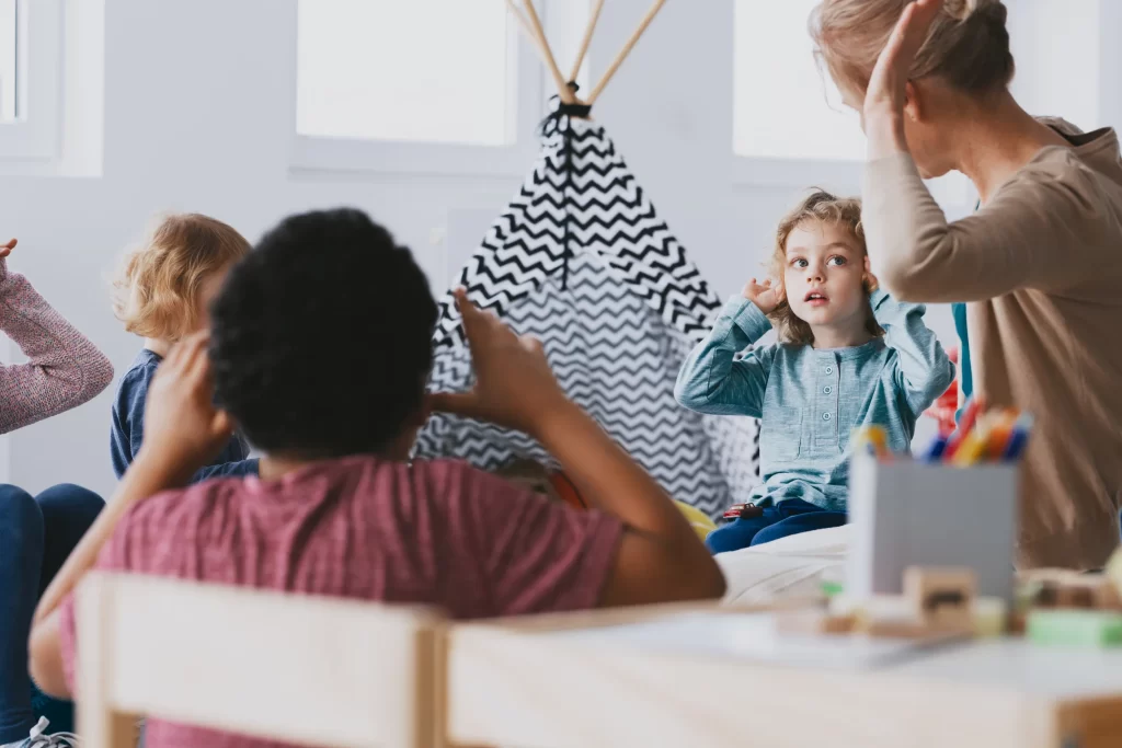 Top Benefits of Enrolling Your Child in Daycare Services